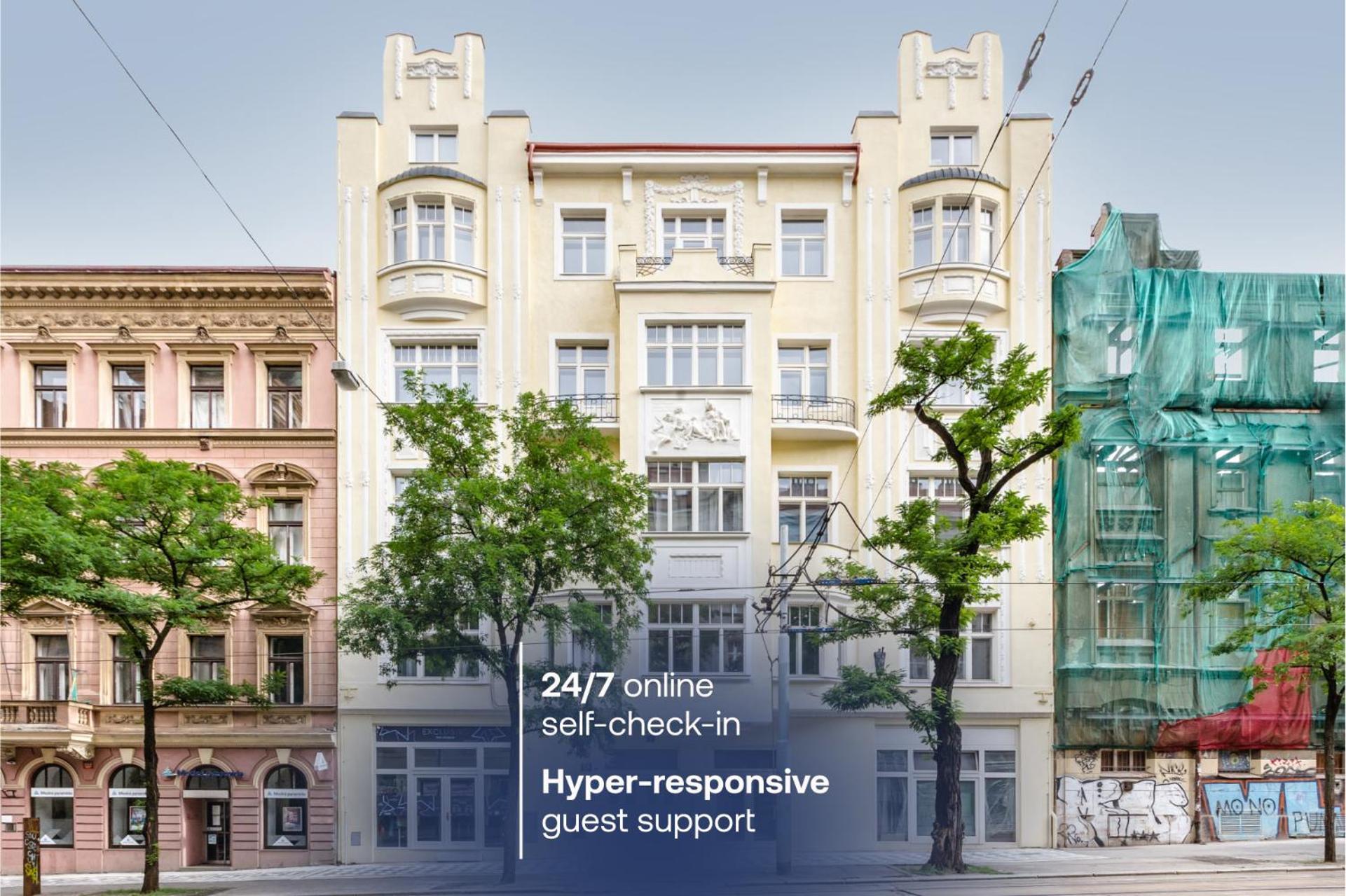 Turnkey I Charles Square Apartments Prag Exterior foto
